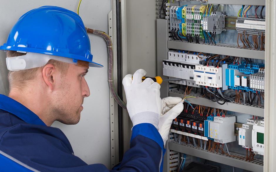 activité électricien Paris